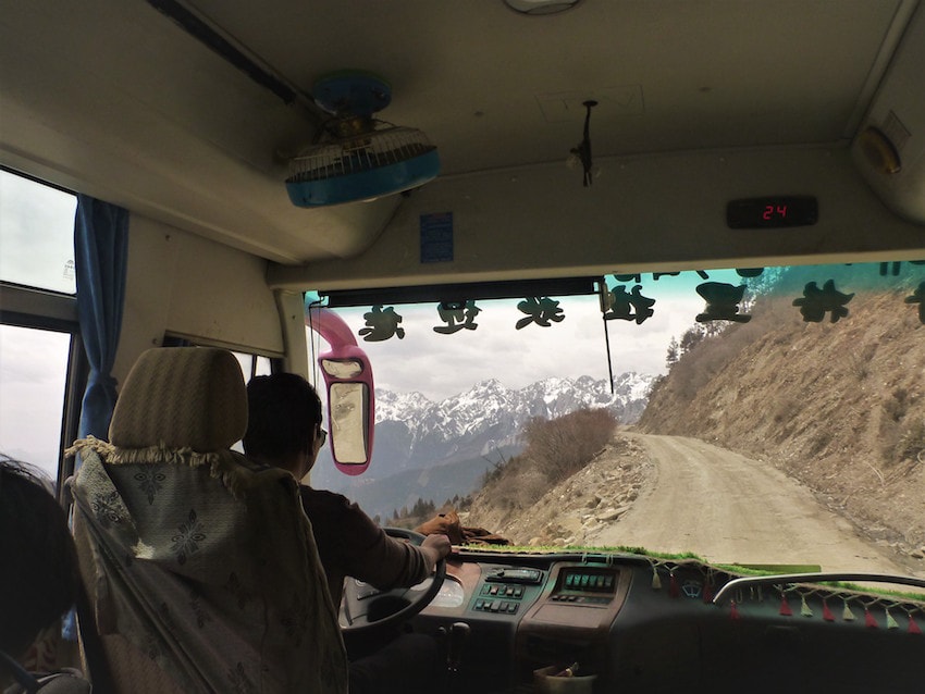 Estrada entre Shangri-La e Litang na China / Tibete