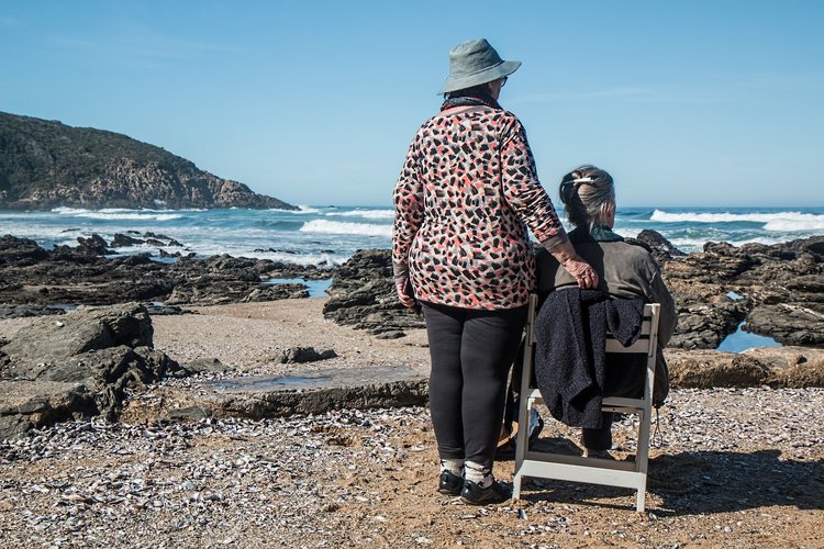 7 Tips for Traveling with an Elderly Parent