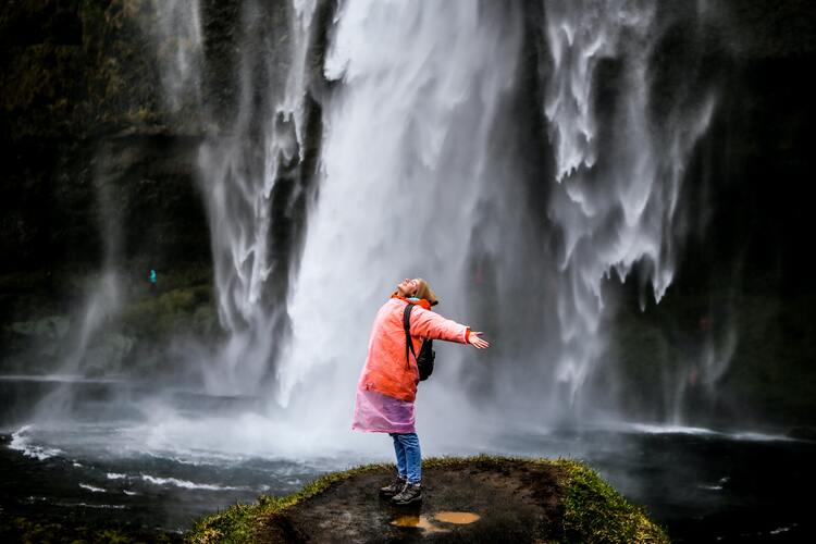 How to Maintain High Energy Levels While Traveling