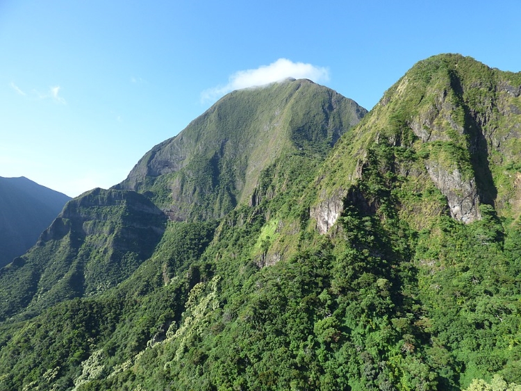 13 Favorite American Mountains for Students to Hike