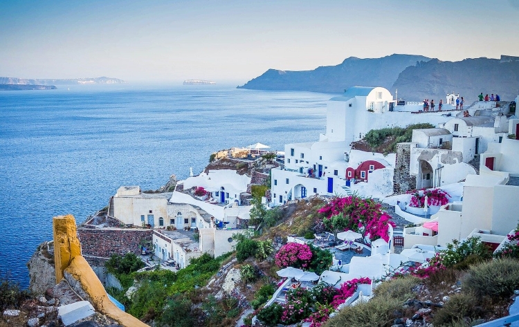 8 Most Interesting Countries to Travel to Study Art