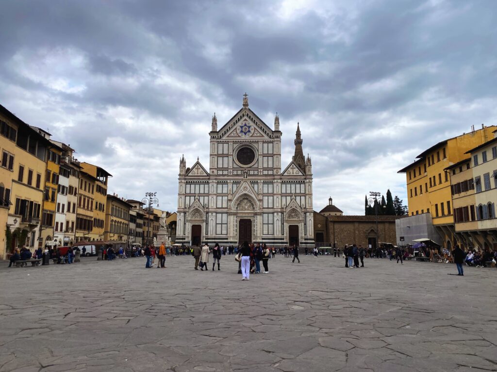 florence-piazza-santa-croce